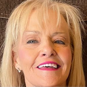 Meet your Posher, Connie murphy